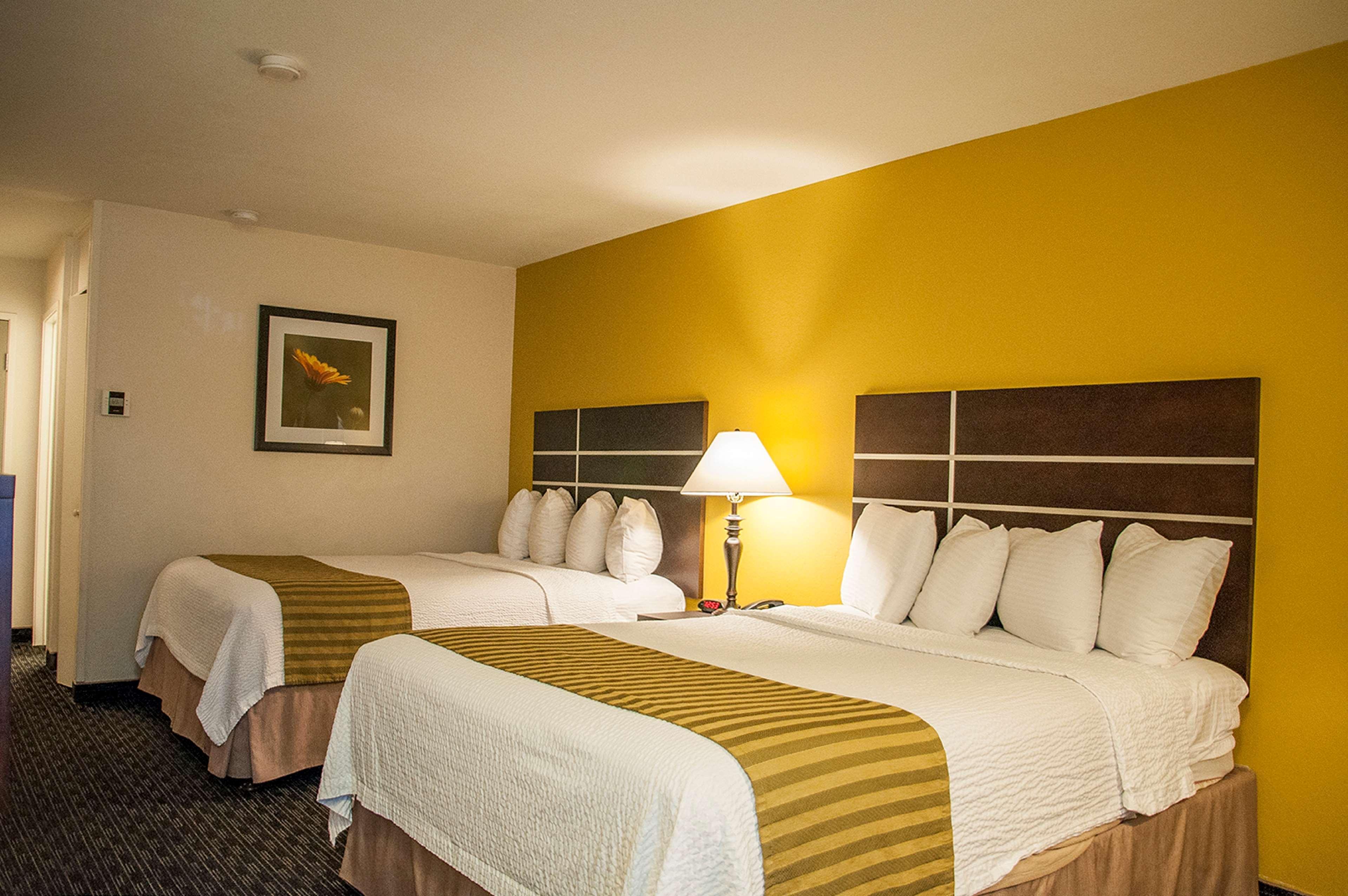 Hotel Western Village