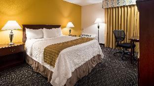 Hotel Western Village Fresno