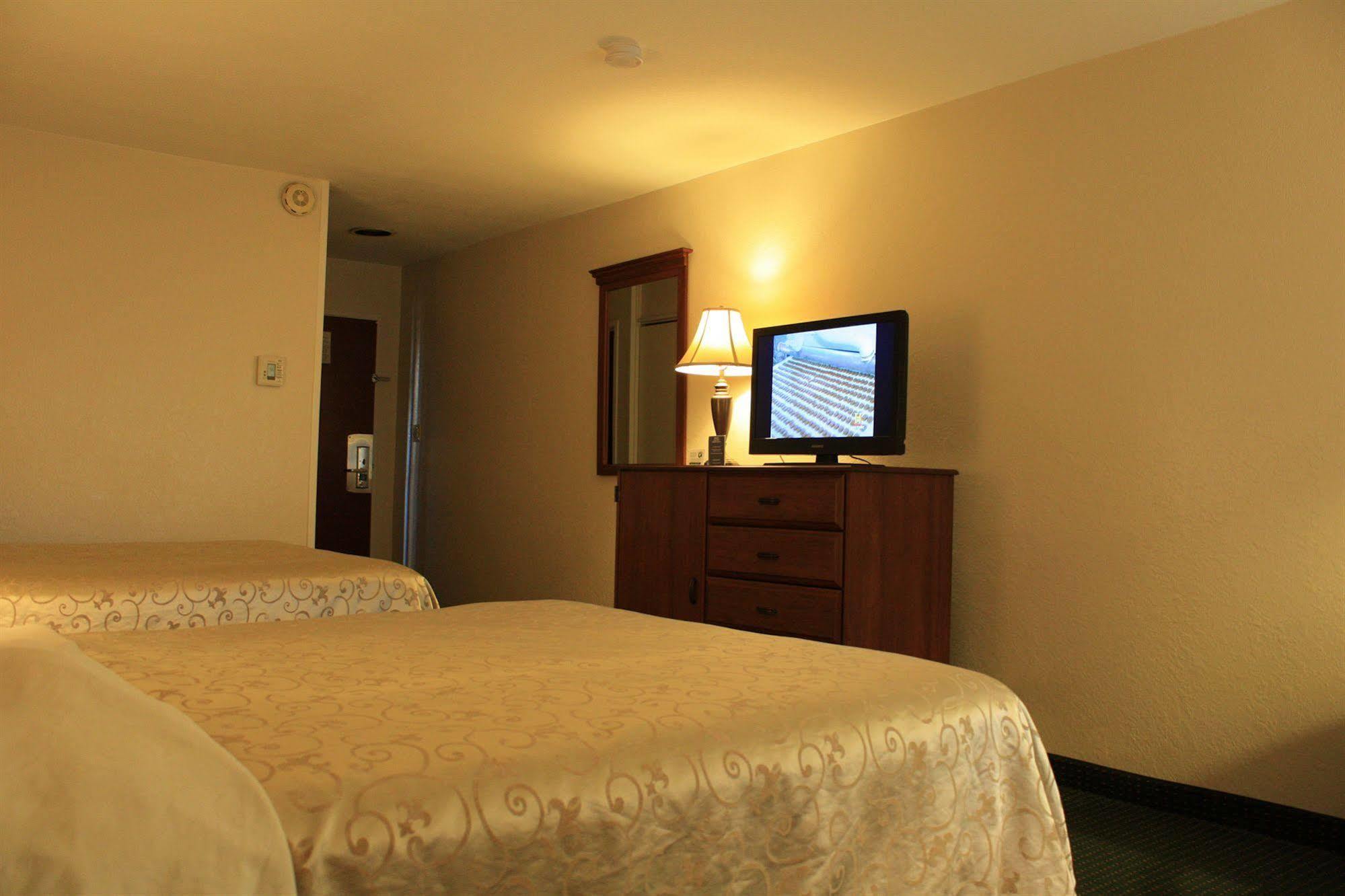 Western Village Hotel